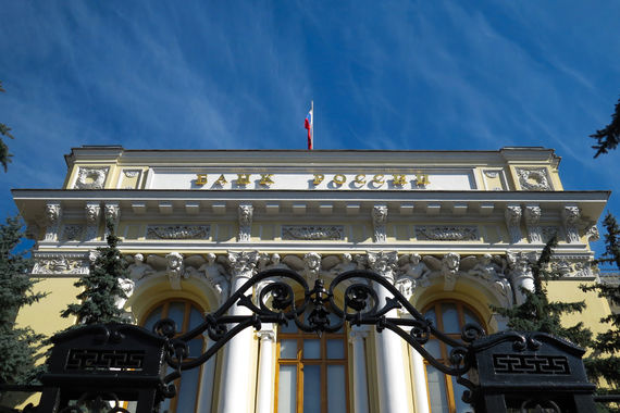 Теоретически манипулировать рынком мастер автоследования действительно может, но скорее ЦБ работает на опережение, говорит автор стратегий для сервиса Comon.ru