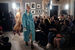 Один из важнейших показов Лондона - шоу Burberry. Марка стала первой из крупных модных брендов, перешедшей на график продаж see now, buy now и продолжающей в нем работать. Коллекция, представленная на прошедшем дефиле (сезон осень/зима 2017 г.), поступила в продажу сразу после показа