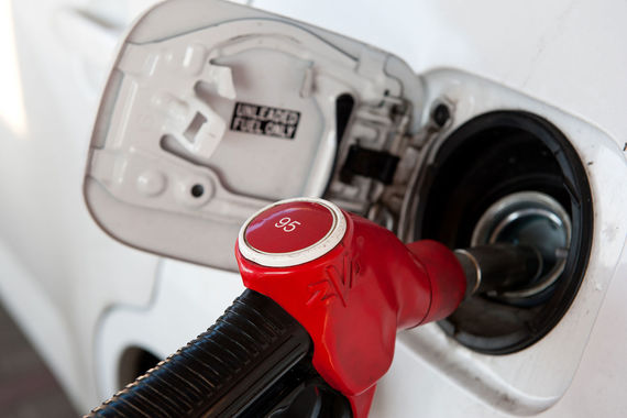 Цены на бензин возобновили рост