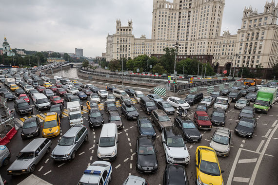 В развитых странах 7,7 км дорог на 1000 жителей, а в развивающихся – 2,8 км