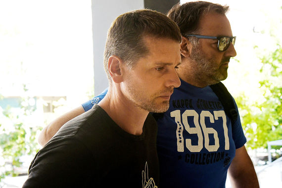 Винник обвиняется по ч. 3 ст. 159 УК РФ