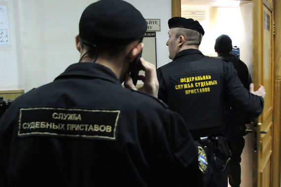 Приставы защитят бюджет от себя