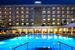 Hilton Cyprus в Никосии вновь признали лучшим бизнес-отелем Кипра. Он расположен в центре города, недалеко от Международного конференц-центра. В большом (294 номера) отеле оборудованы бизнес-центр и комнаты для переговоров