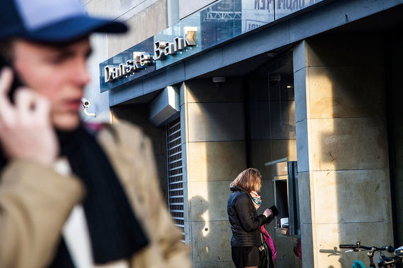 Эстонские проблемы достались Danske Bank по наследству: в 2012 г. он купил Sampo Bank, через который проводились сомнительные операции, но не проверил его должным образом