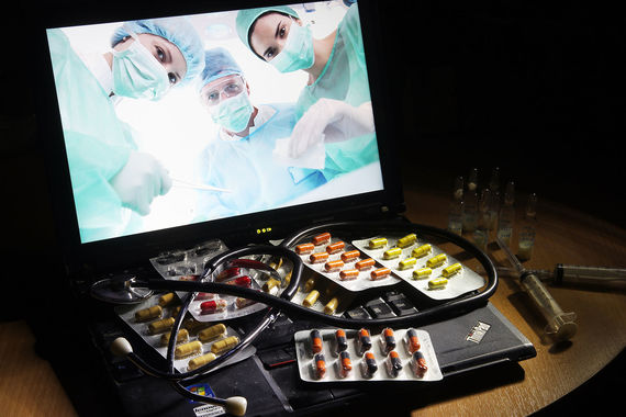 Пациенты Doc+ после назначения лечения могут увидеть в приложении рекомендованные врачом препараты и их аналоги, рассказывает представитель Doc+