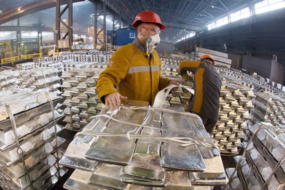 Glencore меняет акции UC Rusal на расписки En+