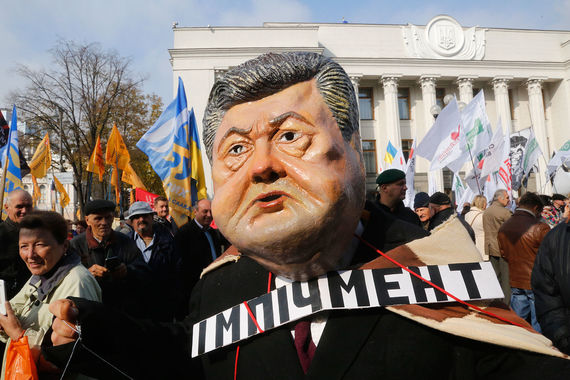 Порошенко напомнил, что Украина пережила не одну попытку дестабилизировать ситуацию внутри государства