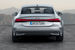 Хетчбэк по всем габаритам меньше седана: длина Audi A7 Sportback – 4969 мм (у стандартной версии А8 – 5172 мм), колесная база – 2926 мм (2998 мм), ширина – 1908 мм (1945 мм), а высота 1422 мм (1473 мм). Новинка практически идентична первому поколению модели, габариты которой - 4974 мм / 2914 мм / 1910 мм / 1420 мм