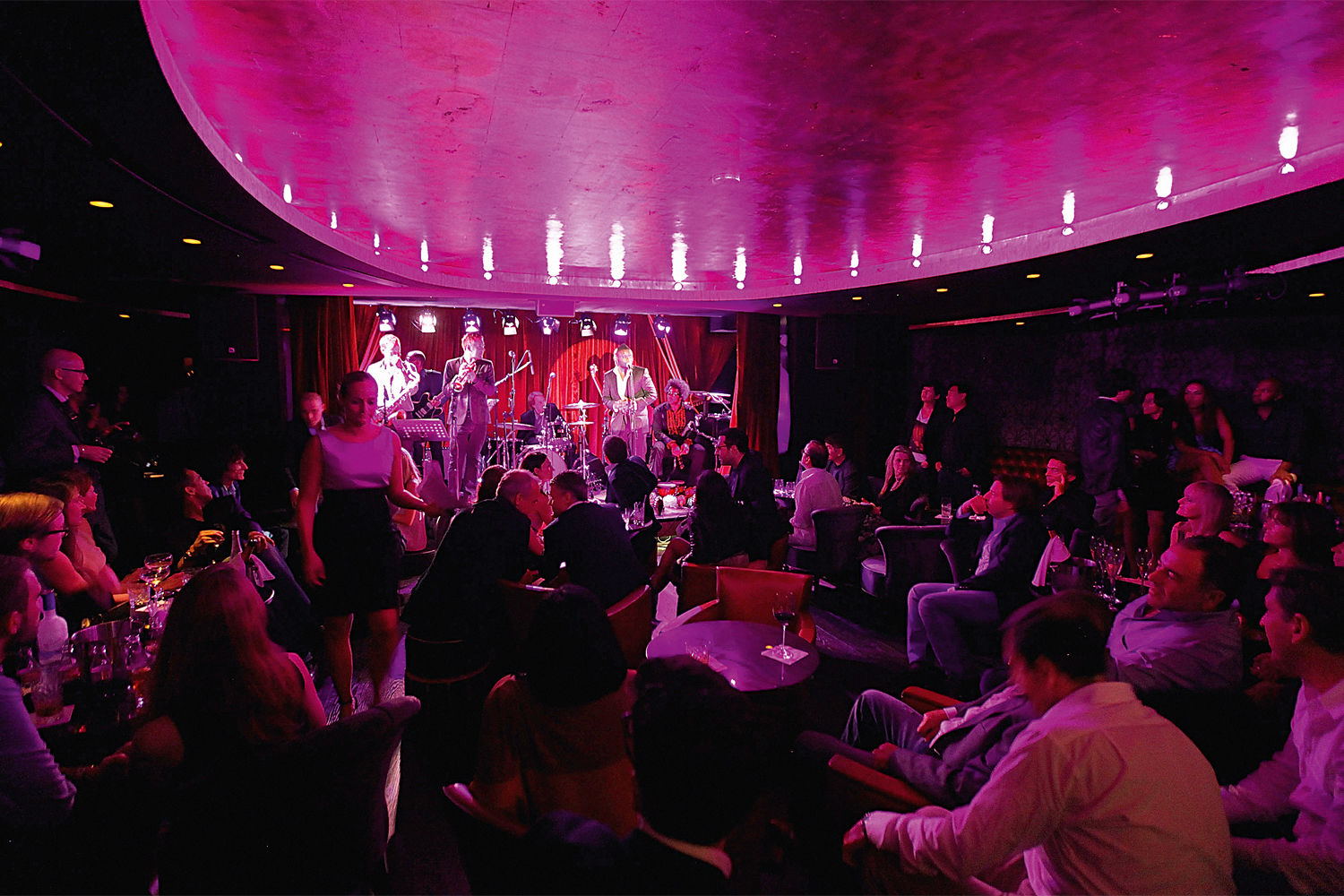 В лондонском The Arts Club собираются художники, коллекционеры, арт-дилеры, а также любители искусства