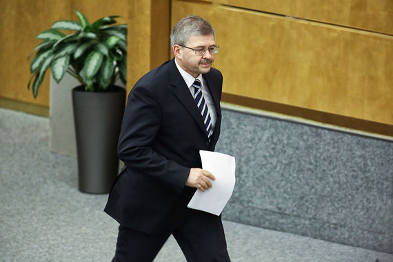 Первый зампред ЦБ Дмитрий Тулин написал письмо председателю комитета Госдумы по финансовому рынку Анатолию Аксакову