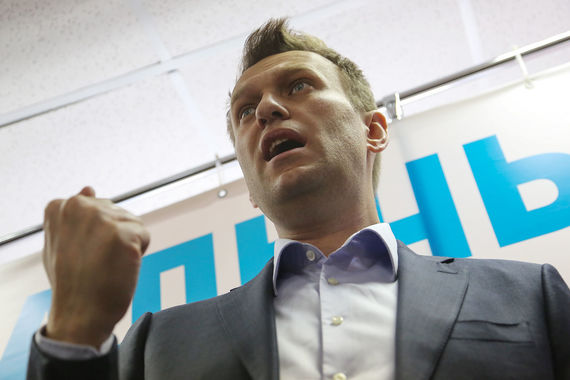 Алексей Навальный решил подать в суд на Путина