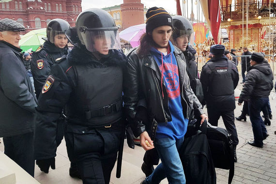 Массовые задержания в центре Москвы