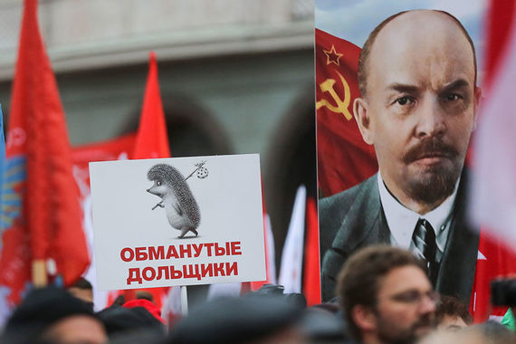 Все риски при строительстве жилых домов должны лечь на плечи застройщиков и банков