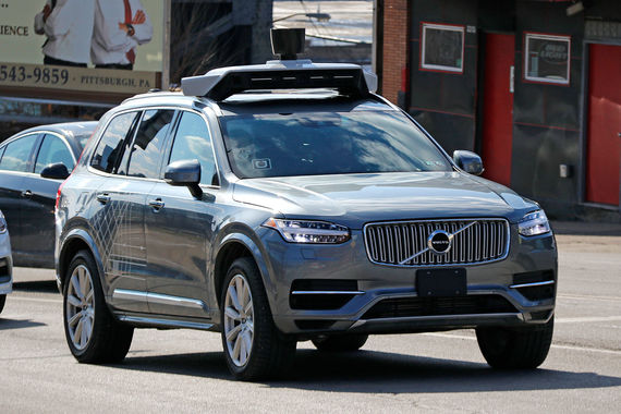 Volvo станет первым поставщиком для роботакси Uber