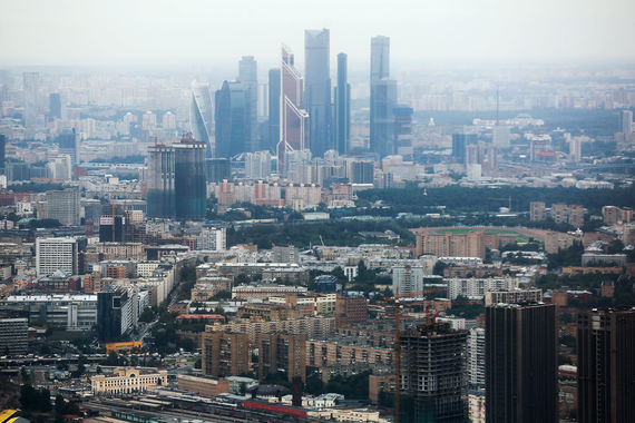 Несмотря на уход ряда инвесторов российский рынок недвижимости остается привлекательным, сказано в отчете Knight Frank