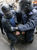 Перед домом Саакашвили во вторник собрались журналисты и сторонники политика. Сначала сотрудники правоохранительных органов никого не пускали в здание