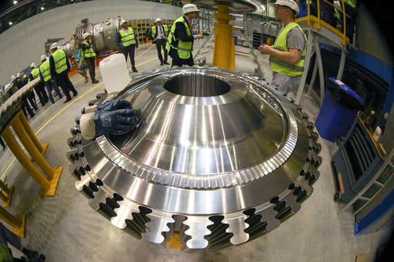 Siemens попросил суд вернуть «Сименс технологии газовых турбин» (дочернее предприятие Siemens и «Силовых машин») газовые турбины, проданные «Технопромэкспорту» и впоследствии поставленные в Крым, заявил представитель Siemens на заседании Арбитражного суда Москвы