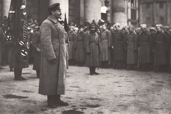 Троцкий говорил: «Не будь меня в 1917 г. в Петербурге, Октябрьская революция произошла бы – при условии наличности и руководства Ленина. Если бы в Петербурге не было ни Ленина, ни меня, не было бы и Октябрьской революции...»
