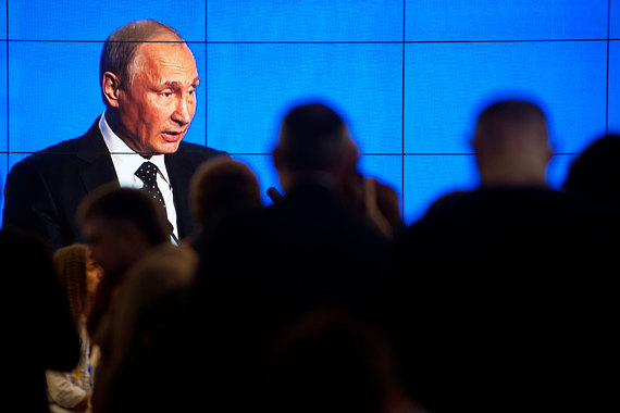 Депутаты не просто слушают Владимира Путина – они должны исполнять его слова