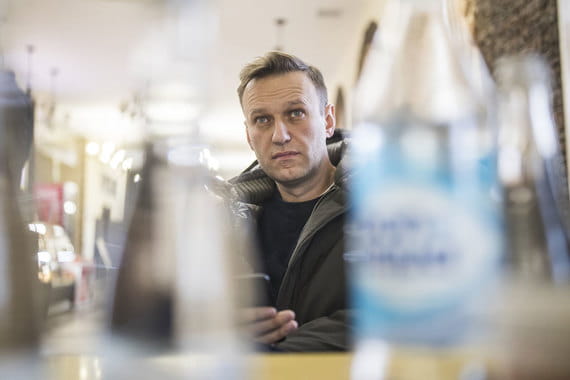 Пресс-конференцию президента в целом Навальный назвал неинтересной и неубедительной