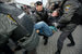 30% россиян («определенно да») считают, что в следующем году возможны массовые акции протеста, 5% респондентов («определенно да») заявили об убежденности в этом