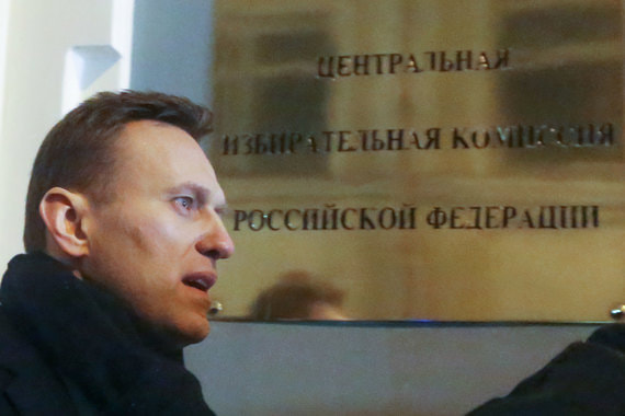 Алексей Навальный привез документы в ЦИК