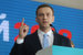 Выступая перед собравшимися, Навальный заявил, что идет на выборы ради победы. «Мы идем, чтобы выиграть. Мы идем для того, чтобы изменить власть, чтобы росло качество жизни людей. Мы будем бороться за победу и победим, потому что за нас честные и смелые люди и потому что на нашей стороне правда», - сказал Навальный