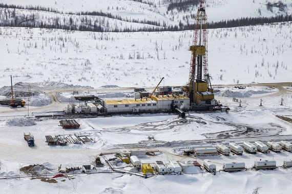 Россия снижает добычу нефти