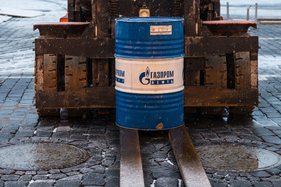 «Газпром» продолжает передавать «Газпром нефти» нефтяные месторождения