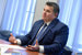 Евгений Лотвинов, совладелец, председатель правления банка «Александровский»:«Один предприниматель мне рассказал, что в банке с отозванной лицензией у него пропало 7 млн евро. Удалось вернуть только 100 000. Теперь нужно еще 25 лет зарабатывать. Я приглашаю его к нам, а он отвечает: «Я боюсь» <...> ЦБ вырабатывает у клиентов привычку работать с госбанками. Следующий шаг – передавать друг другу наличные деньги и открыть кассу взаимопомощи на предприятиях»