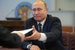 О намерении участвовать в президентских выборах в 2018 г. Путин заявил 6 декабря на встрече с работниками завода ГАЗ в Нижнем Новгороде. На ежегодной пресс-конференции он сообщил, что будет баллотироваться в качестве самовыдвиженца