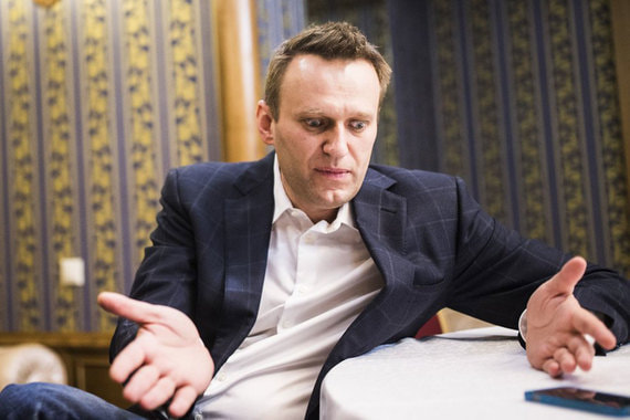 ЦИК отказал в регистрации Навальному, поскольку у него отсутствует
пассивное избирательное право, из-за того что он осужден по тяжкой
статье