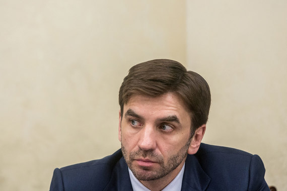 Экспертная рабочая группа федерального уровня, которую возглавляет министр по вопросам открытого правительства Михаил Абызов, 19 января рассмотрит вопрос об отмене закона Яровой