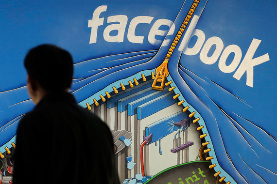 Журналисты помогут Facebook бороться с фейками