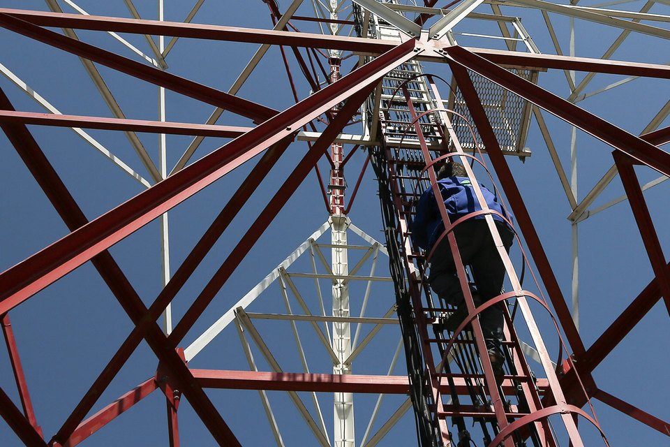 «Мегафон» остался при вышках