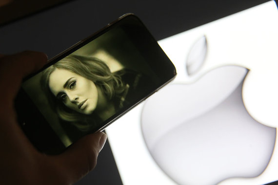 Apple может стать конкурентом голливудским киностудиям