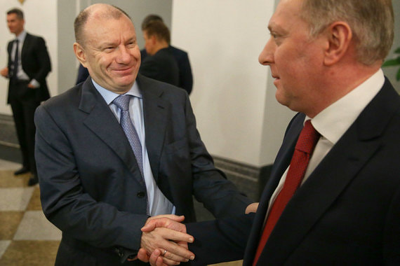 Президент «Норникеля» Владимир Потанин и президент «Русской платины» Муса Бажаев