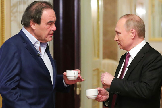 Оливер Стоун (слева) снова расскажет россиянам о Владимире Путине (на фото: кадр из фильма «Интервью с Путиным»)