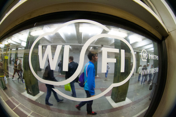 Бесплатный WiFi в поездах московского метро «Максимателеком» запустил в 2013 г.