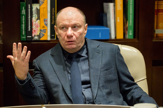 Потанин подчеркнул, что соглашение акционеров продолжает действовать еще
на протяжении пяти лет, корпоративное управление стабильно,
утвержденная акционерами стратегия и ключевые проекты будут реализованы