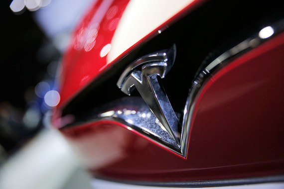 Взлом не повлиял на конфиденциальность клиентов Tesla и защищенность его транспортных средств, приводит отраслевое издание Gizmodo слова представителя Tesla