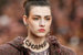 Шоу Chanel прошло в декорациях осеннего леса, специально возведенных в Гран-Пале. Основными цветами коллекции стали природные краски - палитра рыжих, красных, оранжевых, зеленых, коричневых и серых оттенков