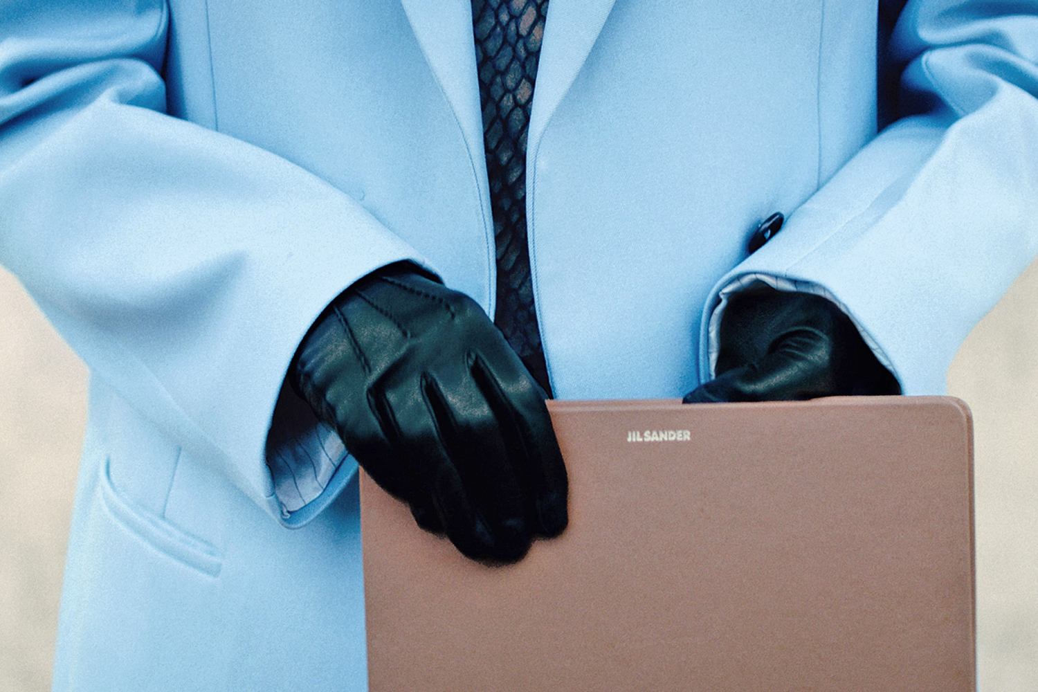 Кадр из рекламной кампании Paused, которую для Jil Sander снял режиссер Вим Вендерс