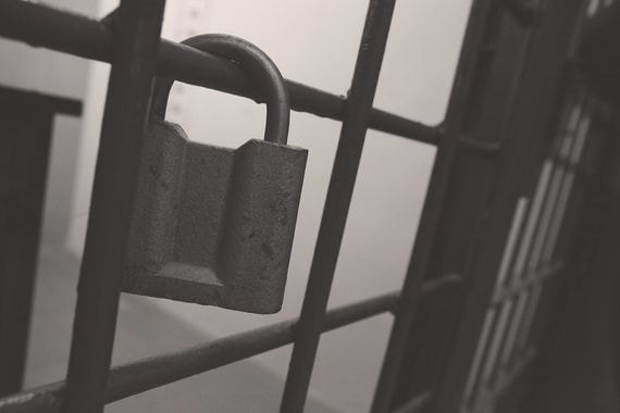 Шансы стать преступником для высшего чиновника изначально несколько выше, чем для среднего россиянина
