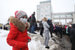 По данным подмосковного минздрава, в больницу доставили 57 детей, из них пятеро госпитализированы. Как сообщило ведомство, клинические симптомы детей, по предварительным данным, не связаны с концентрацией в воздухе вредных веществ. Позже губернатор Московской области Андрей Воробьев осмотрел мусорный полигон «Ядрово» и приехал к больнице Волоколамска. Его окружила толпа людей. они требовали закрыть свалку и скандировали «в отставку!»