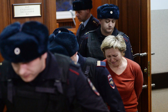 В среду Судденок было предъявлено обвинение в оказании услуг, не отвечающих требованиям безопасности