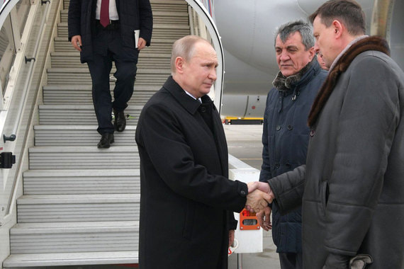 Президент Владимир Путин прилетел в Кемерово