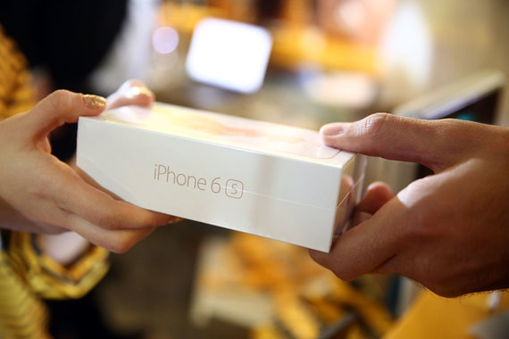 Взамен около трети клиентов сдавали iPhone 6, четверть – iPhone 6S, 19% – iPhone 5S
