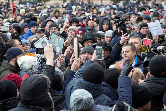 Песков отказался оценивать нападки Тулеева и его подчиненных на митингующих