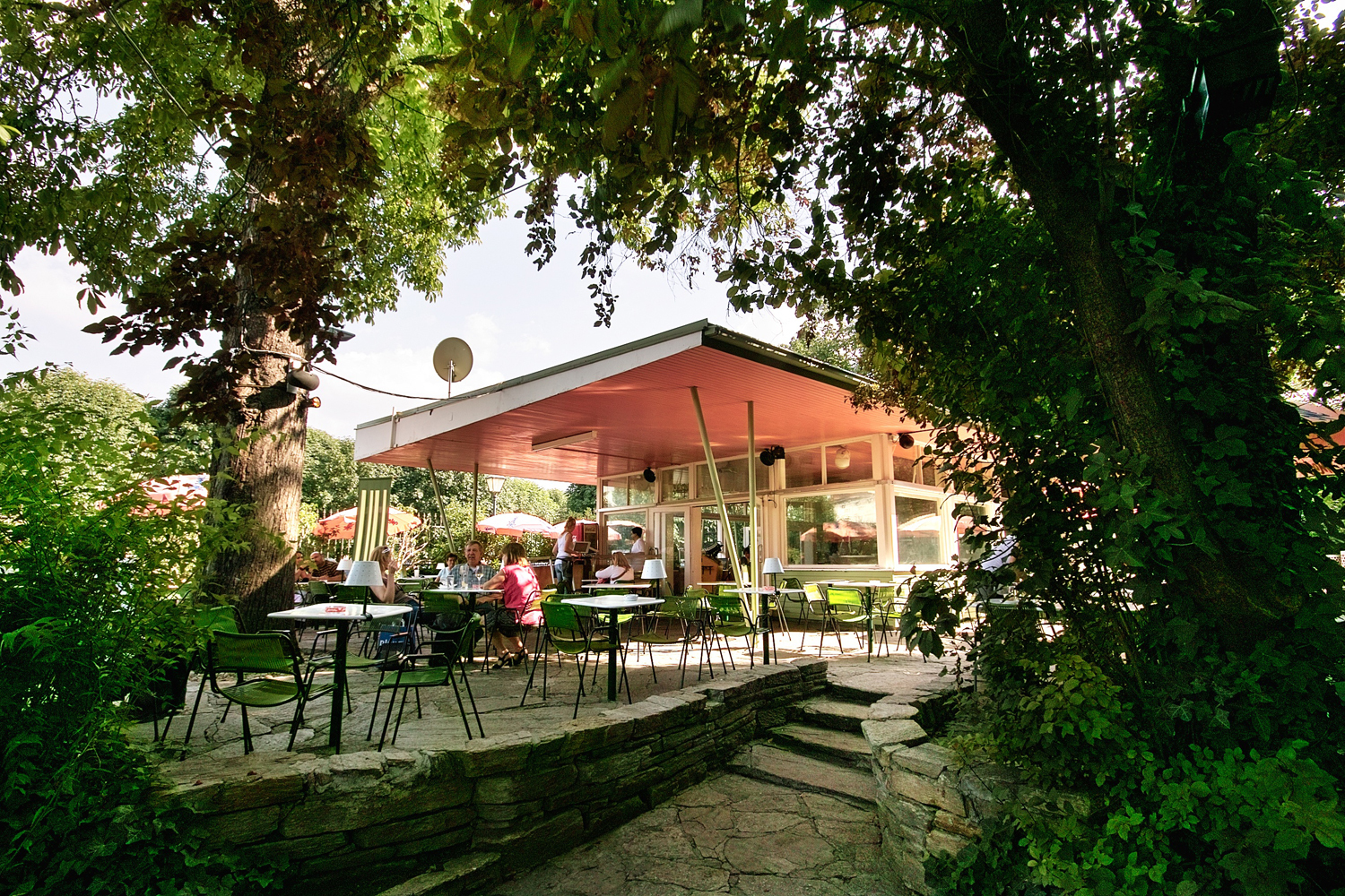 Парк 	Фольксгартен (Volksgarten)